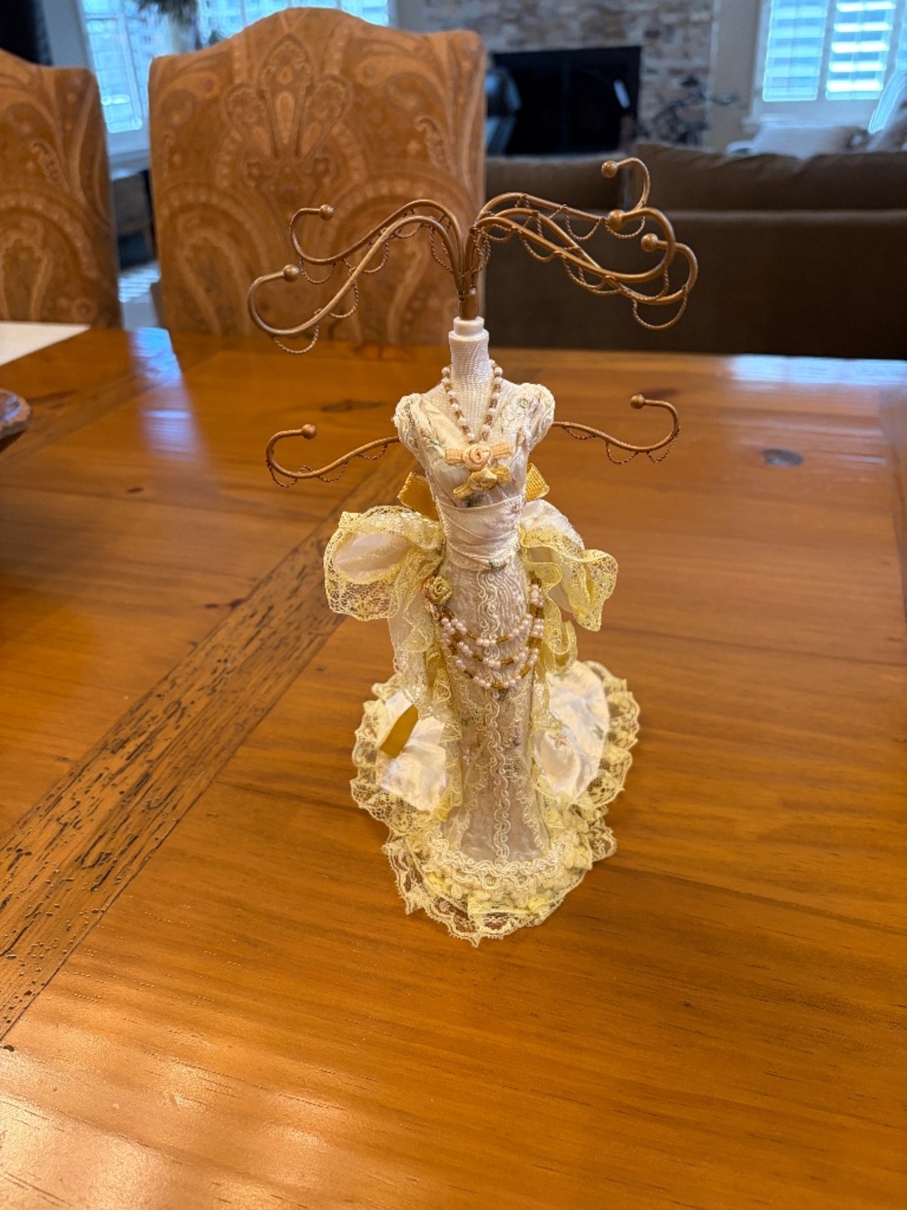 NWOT! Women's Yellow/Cream Shabby Chic Victorian Bodice Dress Necklace Holder - Picture 3 of 15
